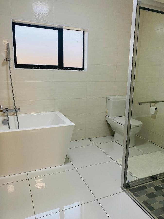 Immaculate Villa Gaborone Dış mekan fotoğraf